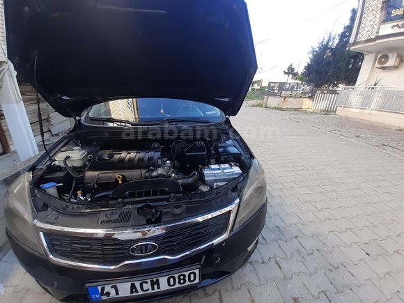 Sahibinden Kia Pro Ceed 1.6 CRDi Cool 2011 Model