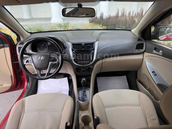 Galeriden Hyundai Accent Blue 1.6 CRDI Mode 2012 Model Ankara