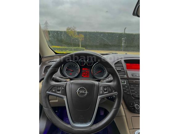 Opel Insignia 1.4 T Edition Elegance 2012 Model 