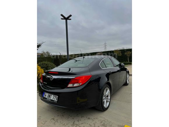 Opel Insignia 1.4 T Edition Elegance 2012 Model 