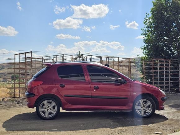 Sahibinden Peugeot 206 1.4 XT 2003 Model