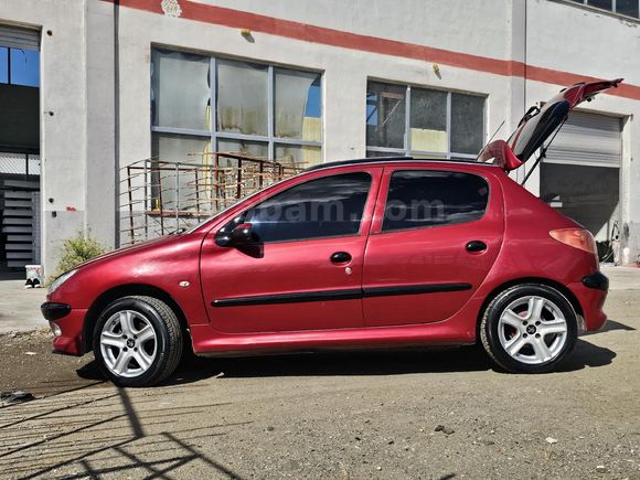Sahibinden Peugeot 206 1.4 XT 2003 Model