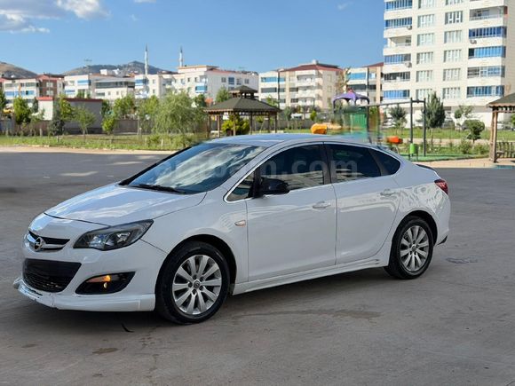 otomatik vites 2017 1.6 dizel astra acil satılık
