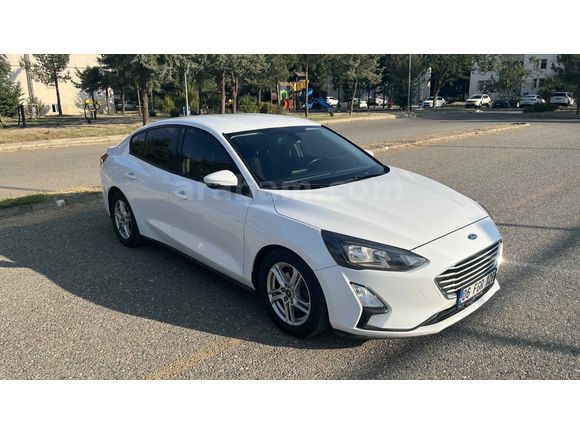 SAHİBİNDEN DEĞİŞENSİZ ACİL SATILIK 1.5 ECOBLUE FOCUS