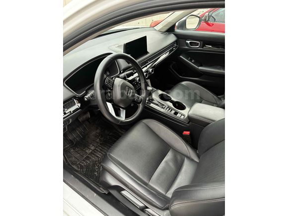 Sahibinden Honda Civic 1.5 i-VTEC Eco Executive Plus 2023 Model 