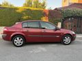 2004 Model   1.6 dinamik 223KM de masrafsız  gerçek kırmızı 