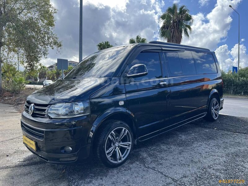 Galeriden Volkswagen Caravelle 2.0 TDI Comfortline 2011 Model Antalya 360.000 km Siyah