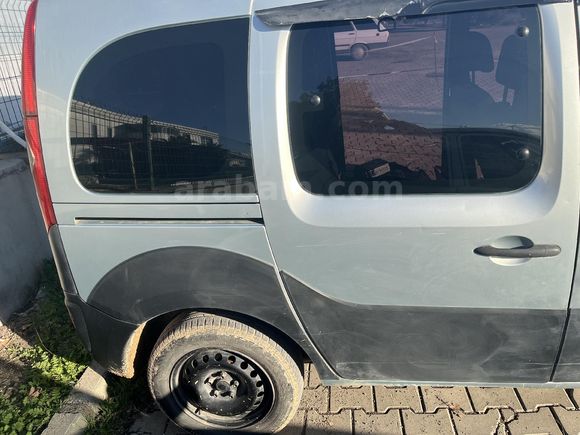 Sahibinden Renault Kangoo 1.5 dCi Expression 2011 Model