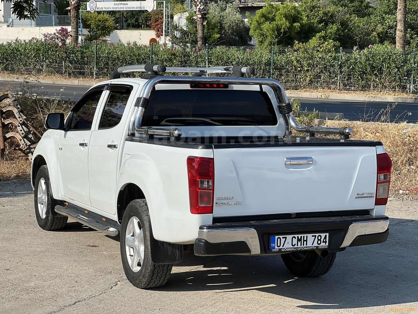 Galeriden Isuzu D-Max 2.5 4x2 2013 Model Antalya 306.000 km Beyaz 4