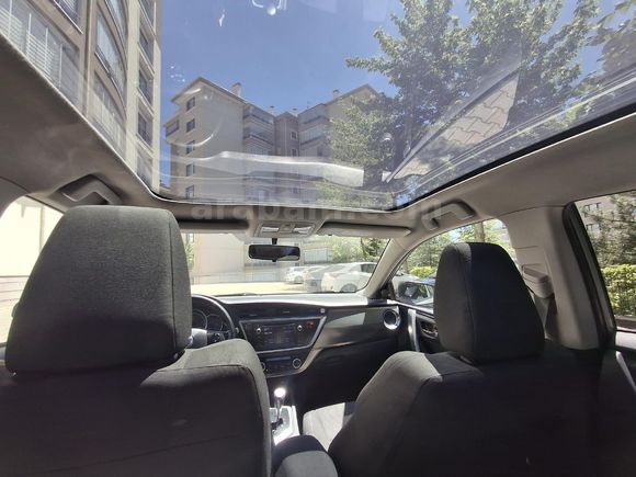 Sahibinden Toyota Auris 1.4 D-4D Active Skypack 2013 Model