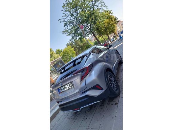 Sahibinden Toyota C-HR 1.8 Hybrid Diamond 2018 Model 