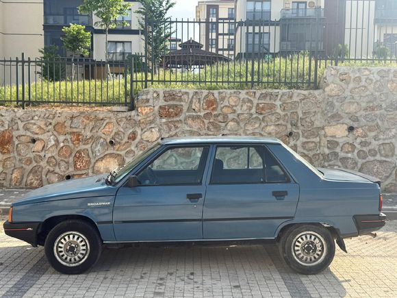 Sahibinden Renault R 9 1.4 Broadway GTE 1990 Model