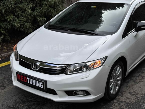 HATASIZ BOYASIZ OTOMATİK HONDA CİVİC ECOELAGANCE 