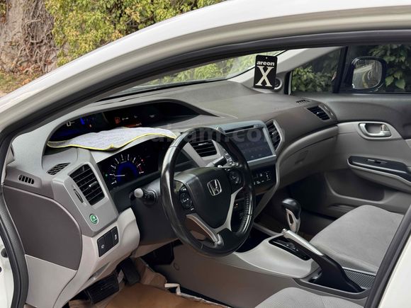 HATASIZ BOYASIZ OTOMATİK HONDA CİVİC ECOELAGANCE 