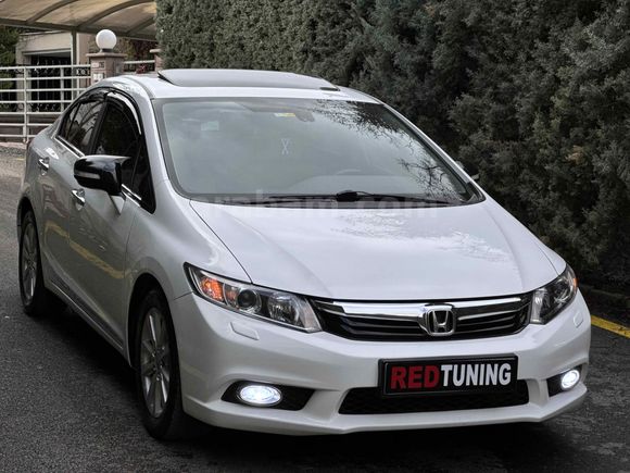 HATASIZ BOYASIZ OTOMATİK HONDA CİVİC ECOELAGANCE 