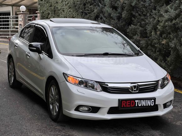 HATASIZ BOYASIZ OTOMATİK HONDA CİVİC ECOELAGANCE 