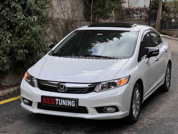 HATASIZ BOYASIZ OTOMATİK HONDA CİVİC ECOELAGANCE 
