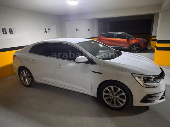 Sahibinden Renault Megane 1.5 Blue DCI Joy 2022 Model