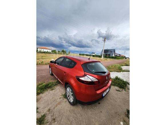 2015 Model 1.5 dCi Touch Plus Değişen Tramer Yok