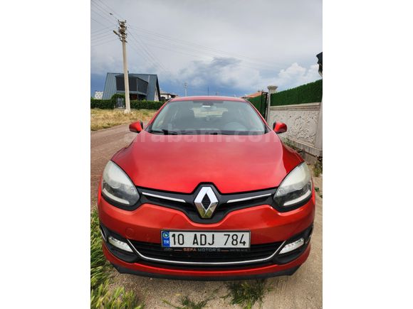 2015 Model 1.5 dCi Touch Plus Değişen Tramer Yok