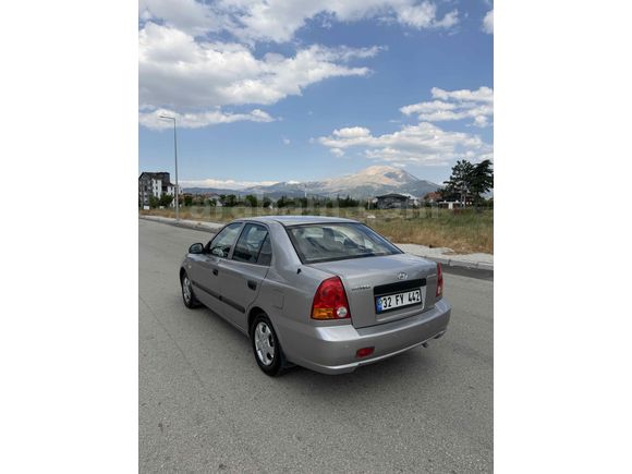 Sahibinden Hyundai Accent 1.3 Admire 2005 Model 