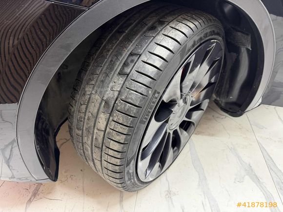 MURATOĞLU__2023 TESLA MODEL Y PERFORMANCE 4ÇEKER 534HP BOYASIZ