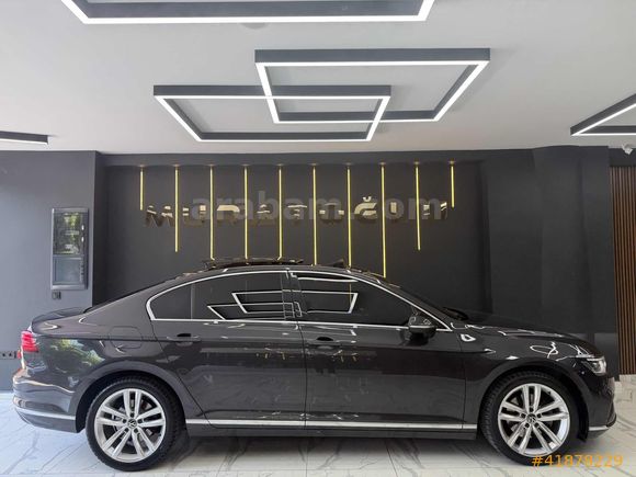 MURATOĞLU__2022 PASSAT DSG CAMTAVAN ELEGANCE BOYASIZ *82.000KM*