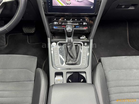 MURATOĞLU__2022 PASSAT DSG CAMTAVAN ELEGANCE BOYASIZ *82.000KM*