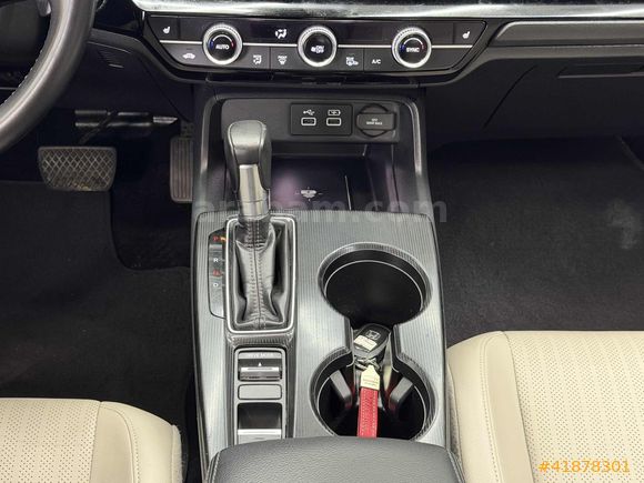 MURATOĞLU__2023 CİVİC ECO EXECUTİVE PLUS HATASIZ *64.000KM*