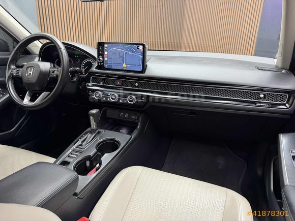 MURATOĞLU__2023 CİVİC ECO EXECUTİVE PLUS HATASIZ *64.000KM*