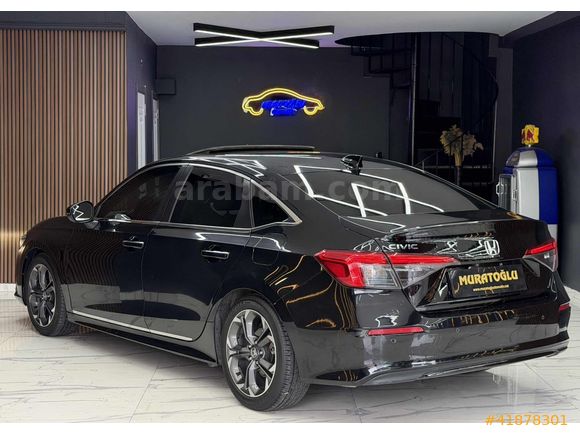 MURATOĞLU__2023 CİVİC ECO EXECUTİVE PLUS HATASIZ *64.000KM*