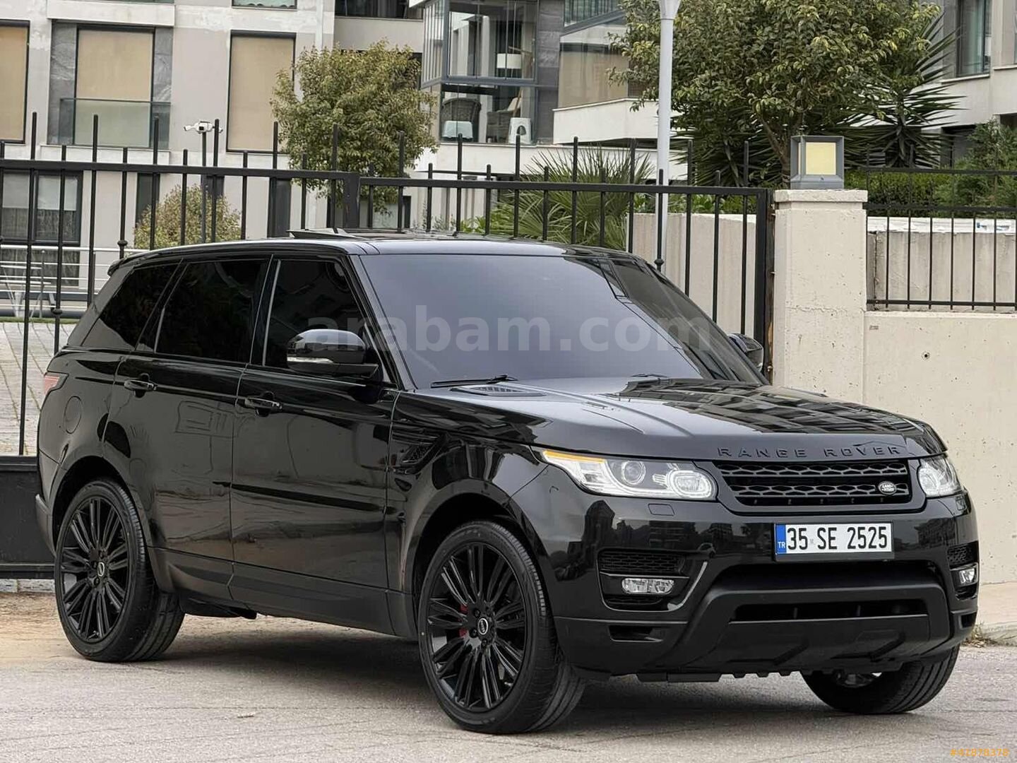 Galeriden Land Rover Range Sport 3.0 SDV6 HSE Dynamic 2015 Model İzmir 249.000 km Siyah 3