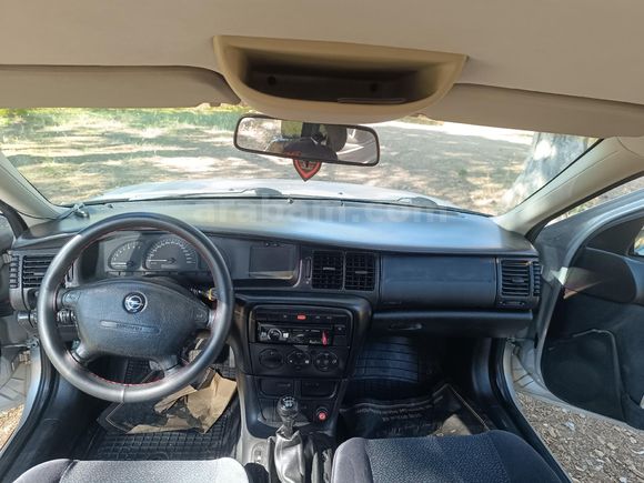 Sahibinden Opel Vectra 2.0 CDX 1999 Model