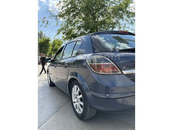 Otomatik. Opel Astra 1.6 Enjoy 2010 Model 