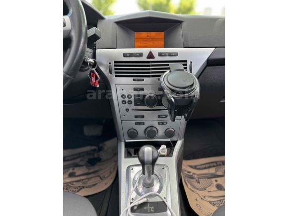 Otomatik. Opel Astra 1.6 Enjoy 2010 Model 