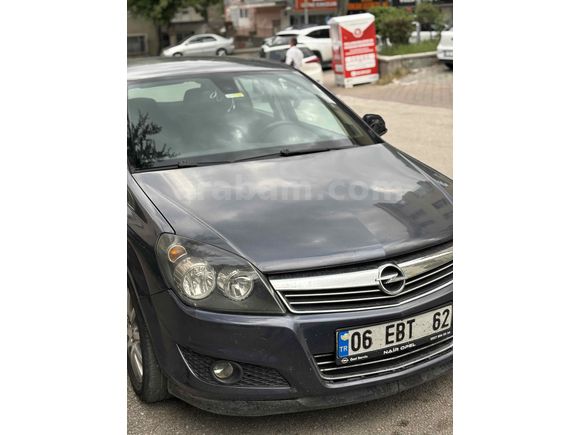 Otomatik. Opel Astra 1.6 Enjoy 2010 Model 