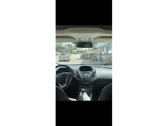 Sahibinden Ford Tourneo Courier 1.6 TDCi Titanium Plus 2017 Model
