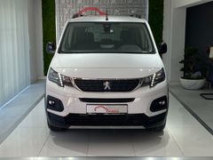 OTTOMOBİLE 2022 PEUGEOT RİFTER 1.5 BLUEHDI ALLURE 130 HP BOYASIZ