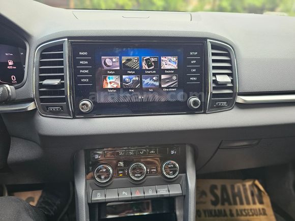 2019 MODEL 123 KM SKODA KAROQ