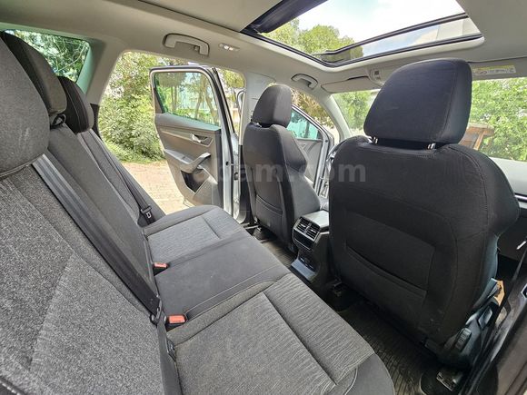 2019 MODEL 123 KM SKODA KAROQ