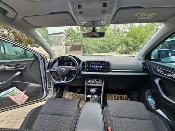 2019 MODEL 123 KM SKODA KAROQ