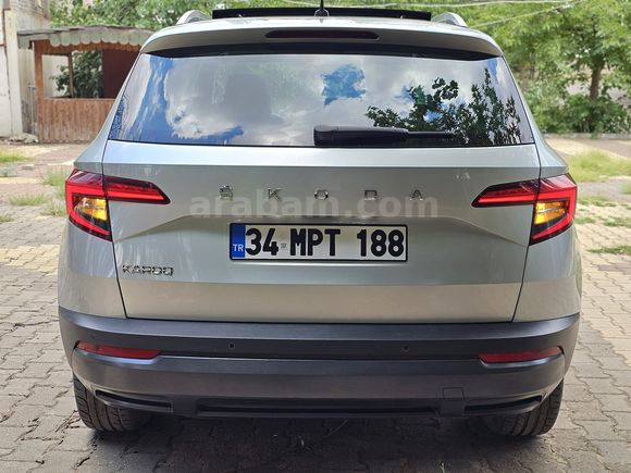 2019 MODEL 123 KM SKODA KAROQ