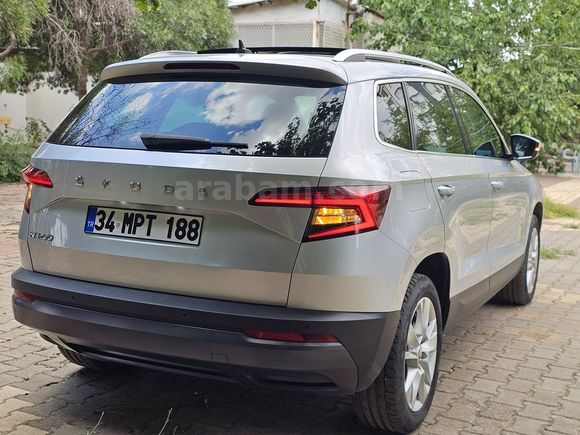 2019 MODEL 123 KM SKODA KAROQ