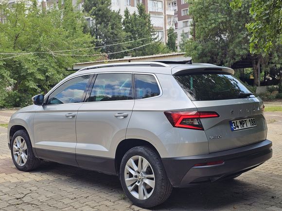 2019 MODEL 123 KM SKODA KAROQ