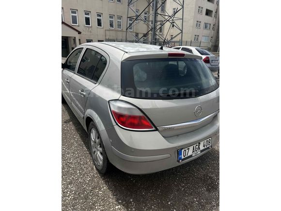Memurdan  Opel Astra 1.3 CDTI Enjoy 2006 Model 