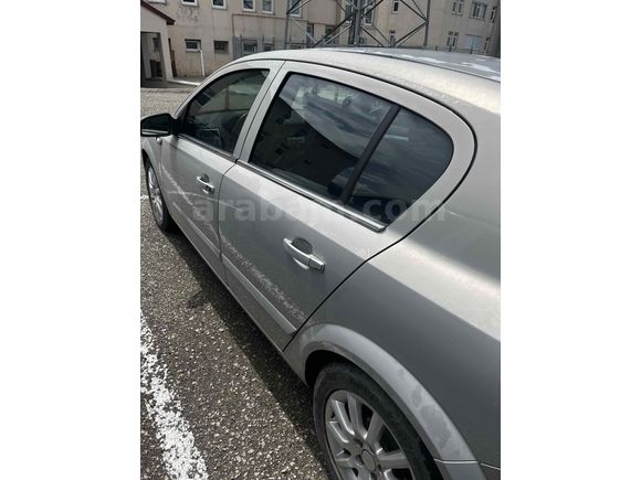 Memurdan  Opel Astra 1.3 CDTI Enjoy 2006 Model 