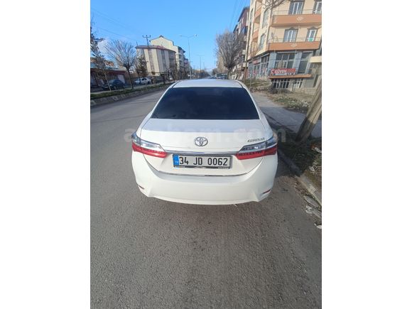 Sahibinden Toyota Corolla 1.4 D-4D Touch 2017 Model