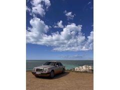 Mercedes-benz w124 200E