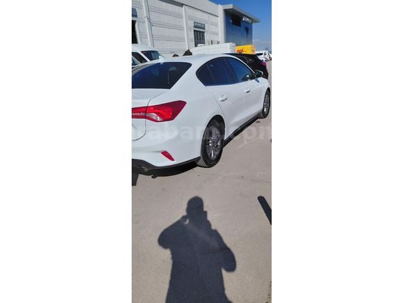 Sahibinden Ford Focus 1.5 EcoBlue Titanium Stil 2024 Model