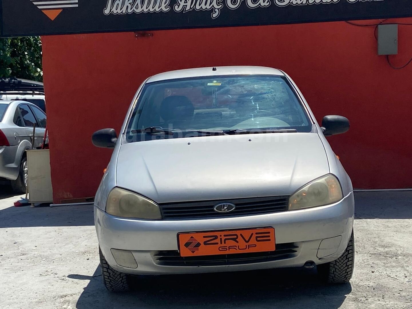 Galeriden Lada Kalina 1.6 2008 Model İstanbul 165.443 km Gri (Gümüş) 2